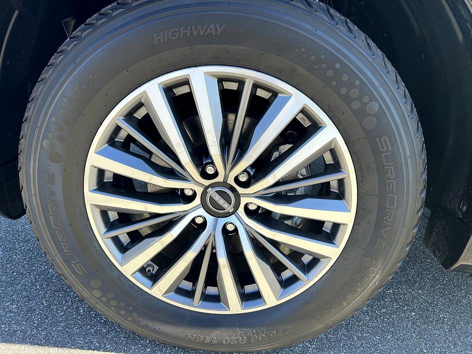 Certified 2024 Nissan Armada SL w/ Captain's Chairs Package image 9