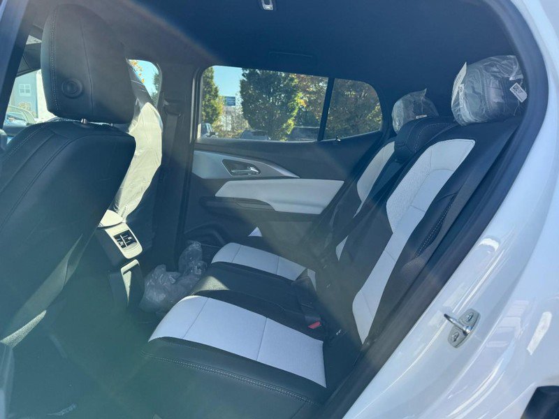 New 2026 Chevrolet Equinox EV LT image 7