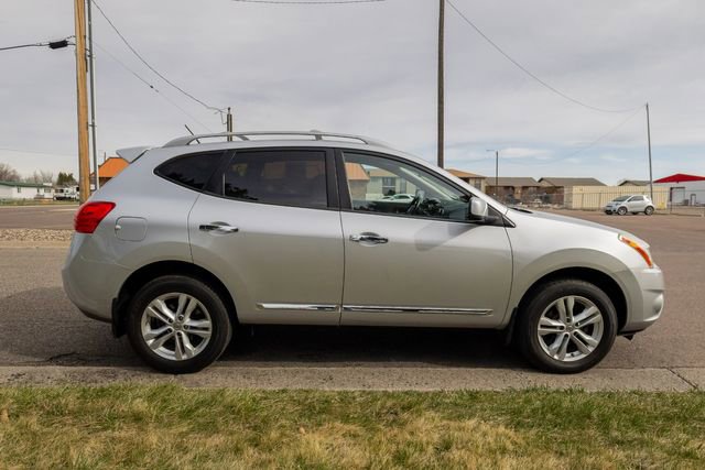 Used 2012 Nissan Rogue SV image 4
