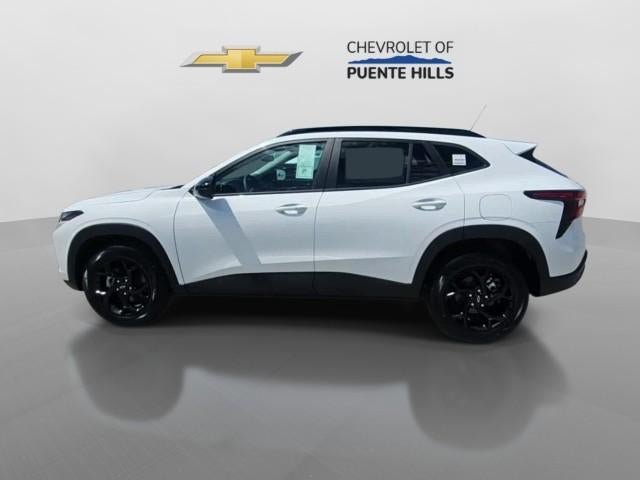 New 2026 Chevrolet Trax LT w/ Midnight Edition FWD image 5