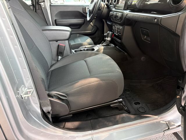 Used 2021 Jeep Wrangler Unlimited Sport AWD/4WD image 13