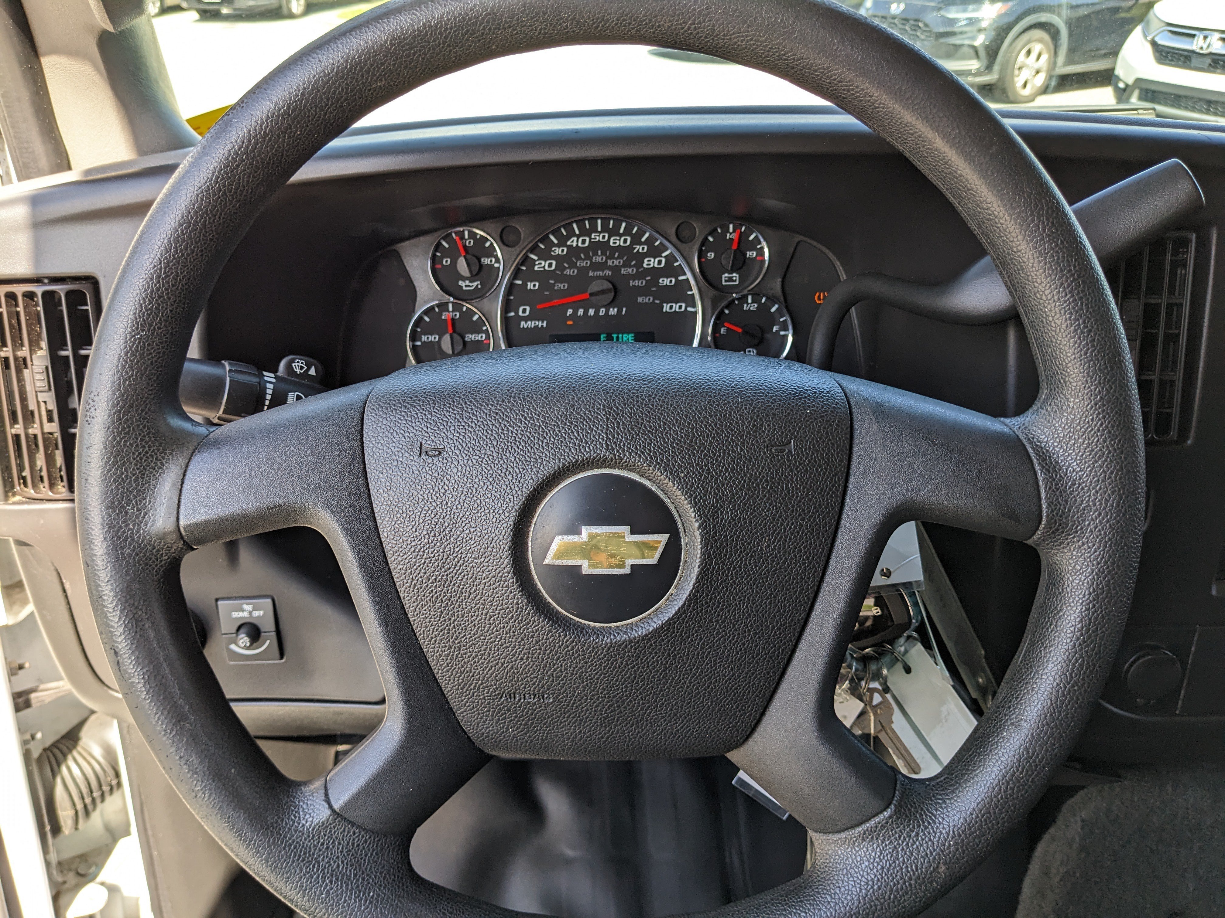 Used 2019 Chevrolet Express 2500 RWD image 38