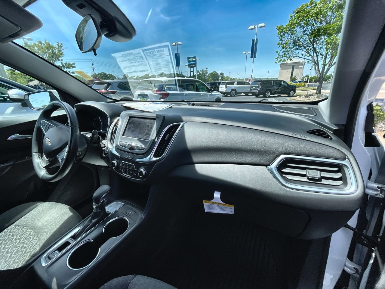 Used 2024 Chevrolet Equinox LT image 29