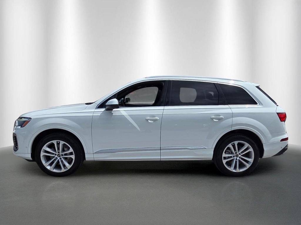 Used 2025 Audi Q7 3.0T Premium Plus AWD/4WD image 6