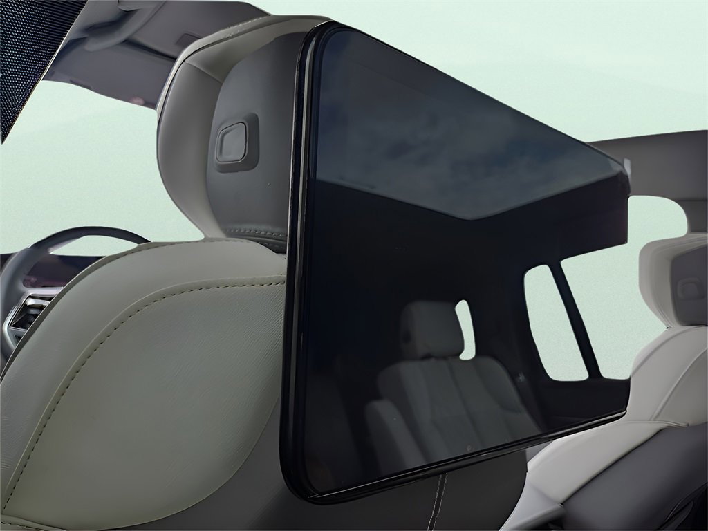 New 2026 Cadillac Escalade IQ Luxury 1 w/ LPO, Floor Liner Package image 18