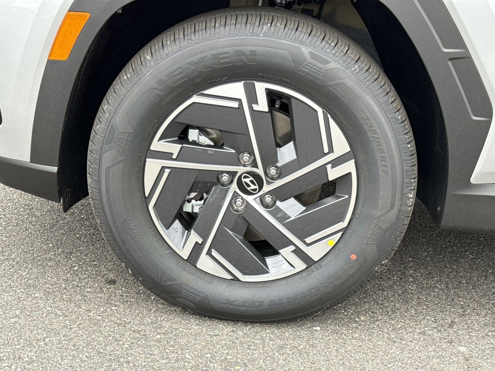 New 2026 Hyundai Tucson Blue SE FWD image 12