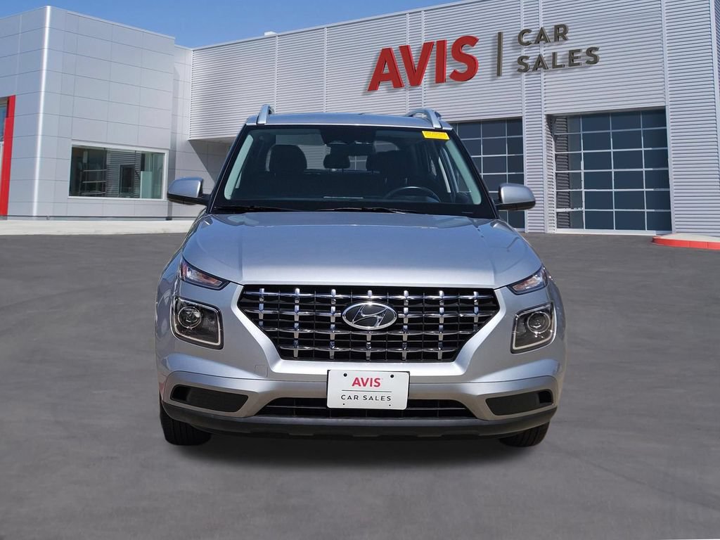 Used 2025 Hyundai Venue SEL FWD image 10