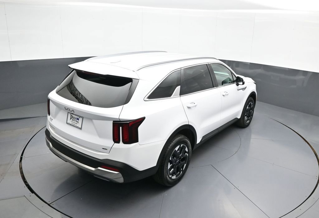Certified 2024 Kia Sorento S image 38