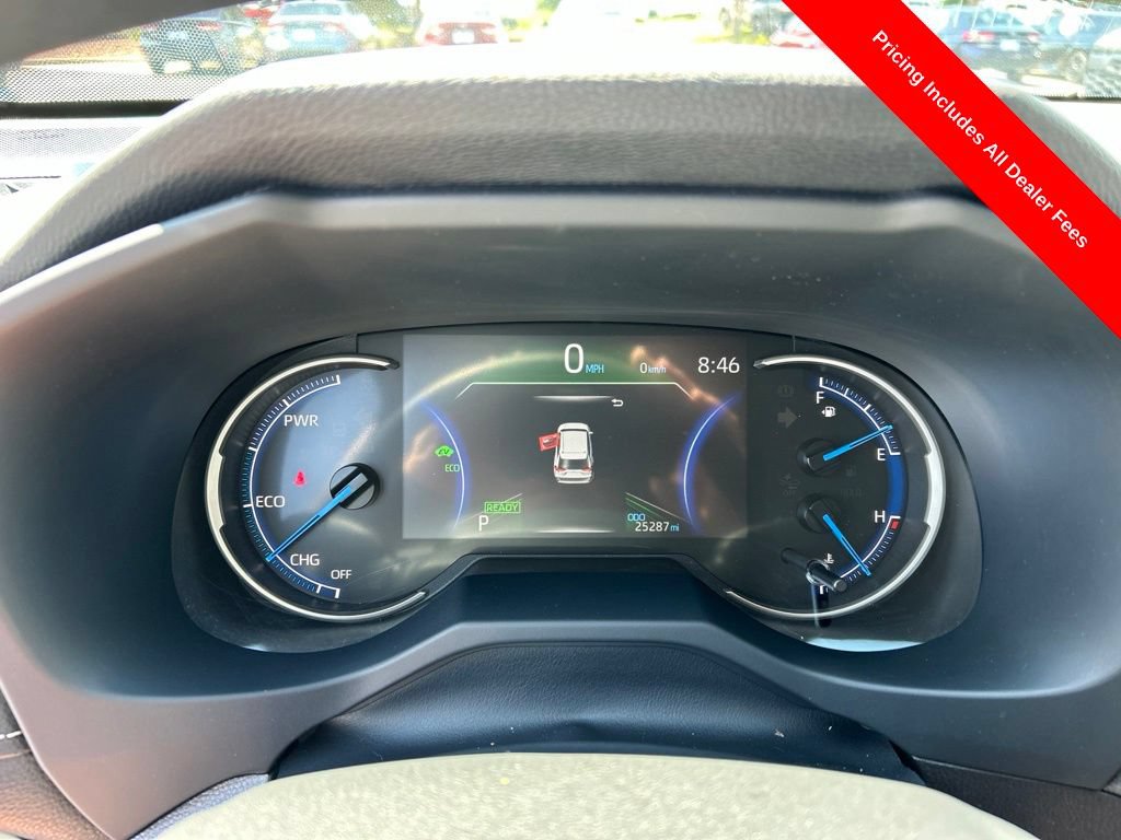 Used 2025 Toyota RAV4 LE AWD/4WD image 9