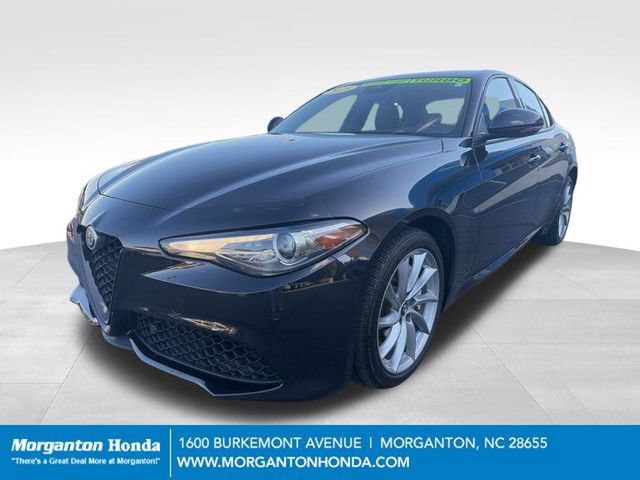Used 2023 Alfa Romeo Giulia Sprint AWD/4WD image 2