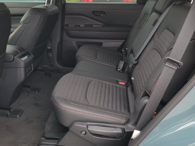 New 2026 Nissan Pathfinder Rock Creek AWD/4WD image 10