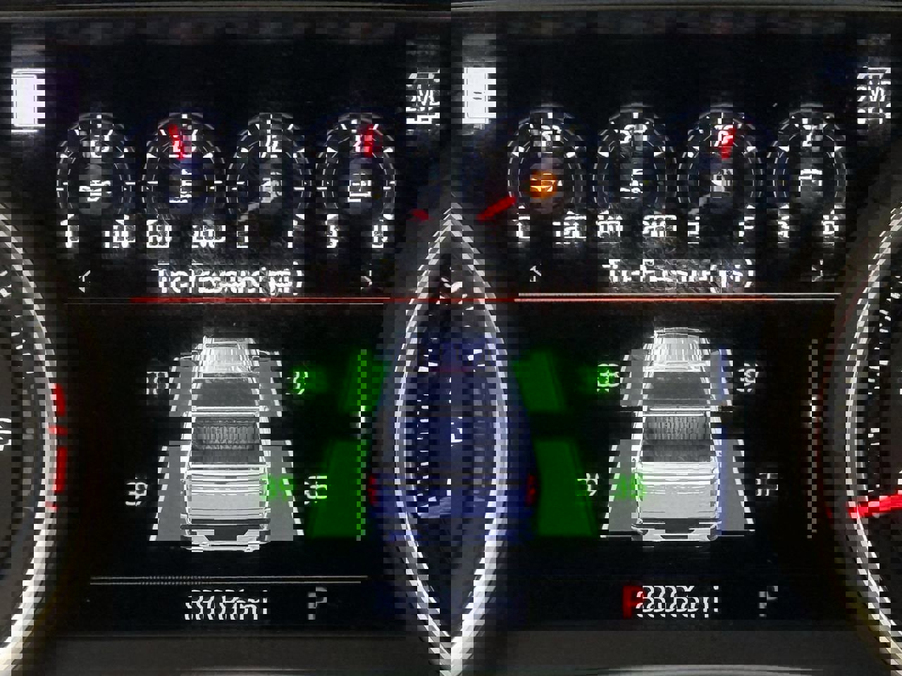 Used 2022 Chevrolet Silverado 1500 High Country w/ Safety Package II AWD/4WD image 13