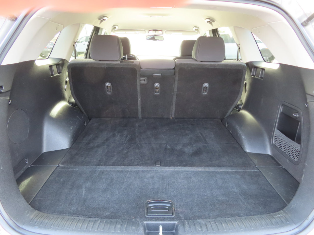 Used 2017 Kia Sorento LX w/ LX Convenience Package image 40