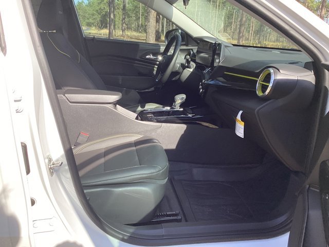 New 2026 Chevrolet Trax ACTIV w/ Driver Confidence Package image 18