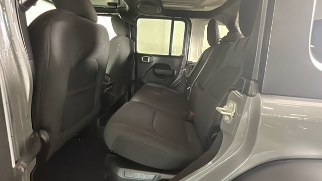 Used 2023 Jeep Wrangler Unlimited w/ Cold Weather Group AWD/4WD image 24
