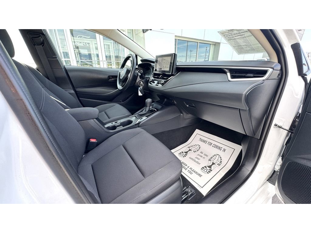 Used 2024 Toyota Corolla LE image 9