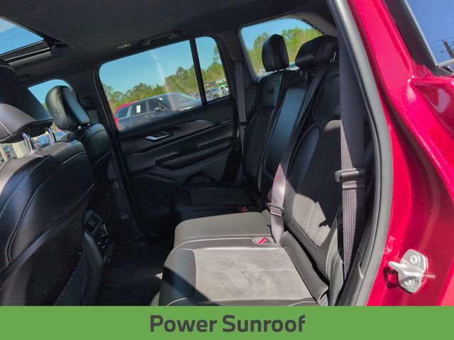 Used 2024 Jeep Grand Cherokee Altitude image 26