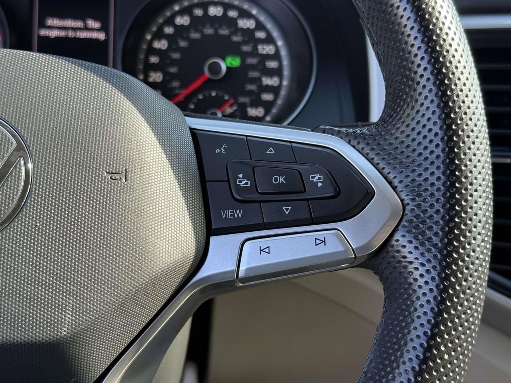 Used 2021 Volkswagen Atlas SE image 32