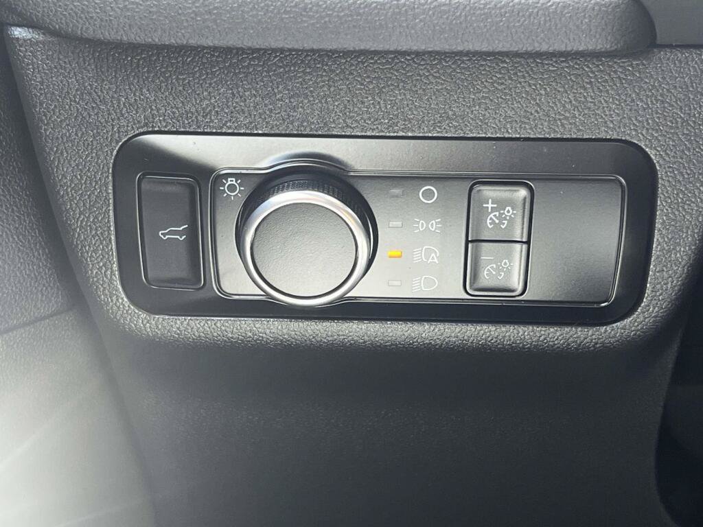 Used 2023 Ford Escape ST-Line w/ Tech Pack #1 FWD image 33
