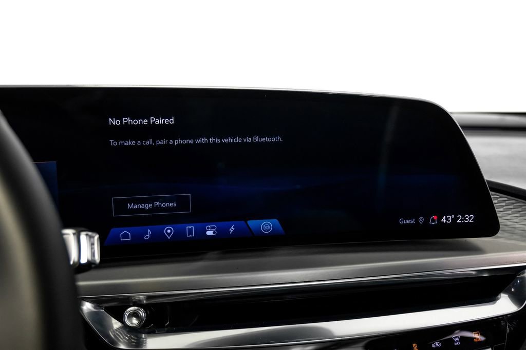 Used 2024 Cadillac Lyriq Luxury w/ LPO, Floor Liner Package image 31