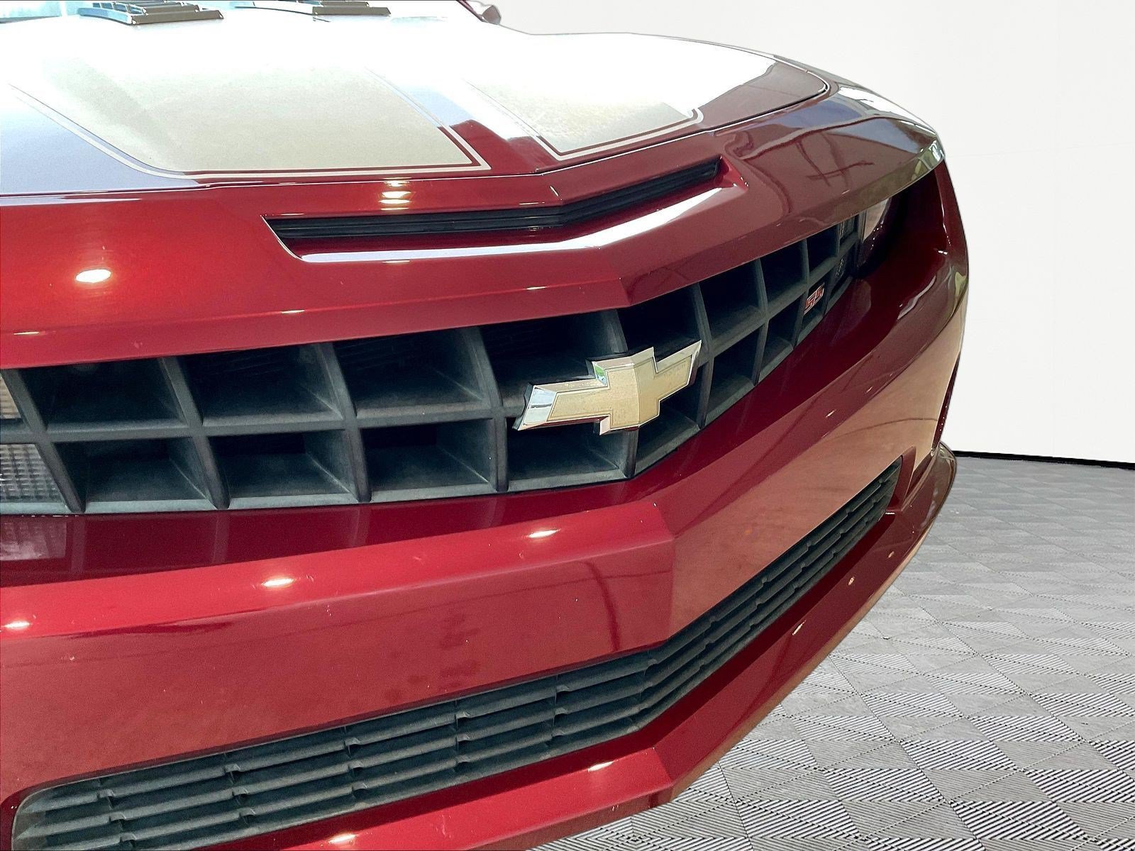 Used 2010 Chevrolet Camaro SS w/ RS Package RWD image 29