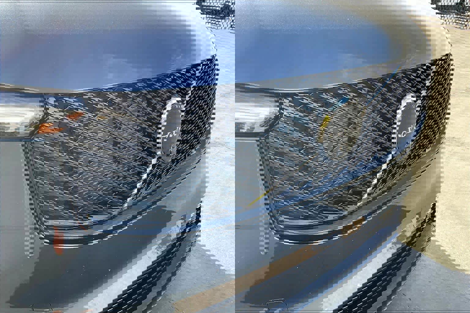 New 2026 Volvo XC90 B6 Ultra w/ Protection Package image 34