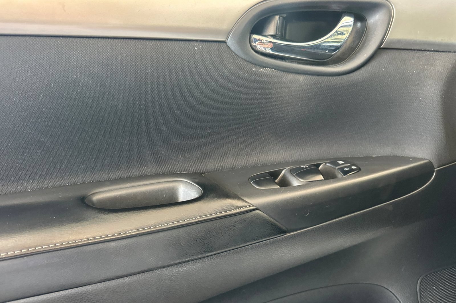 Used 2019 Nissan Sentra S FWD image 11
