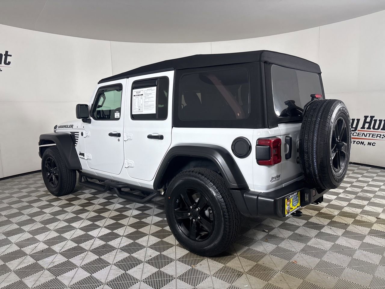 Used 2022 Jeep Wrangler Unlimited Sport image 7