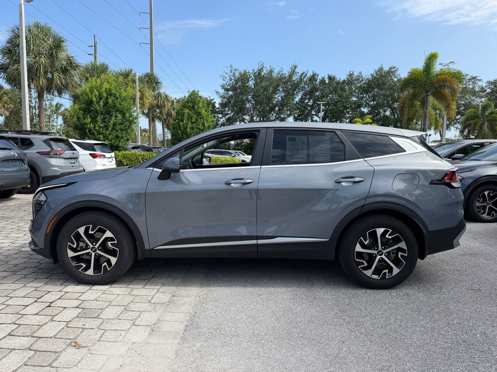Certified 2023 Kia Sportage EX FWD image 4