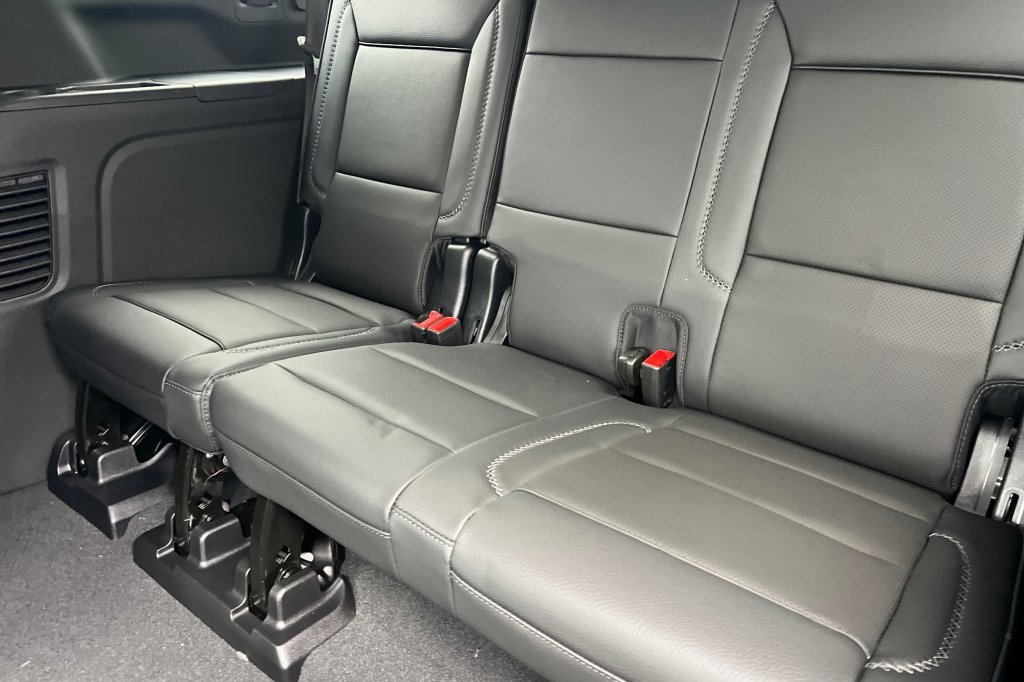 New 2026 GMC Yukon XL Denali image 12