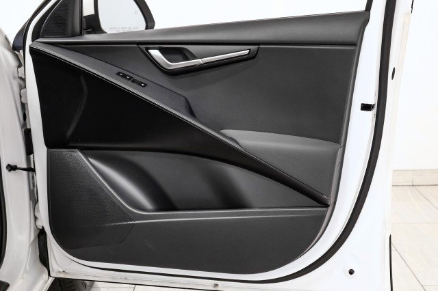 Used 2024 Kia Niro LX image 37