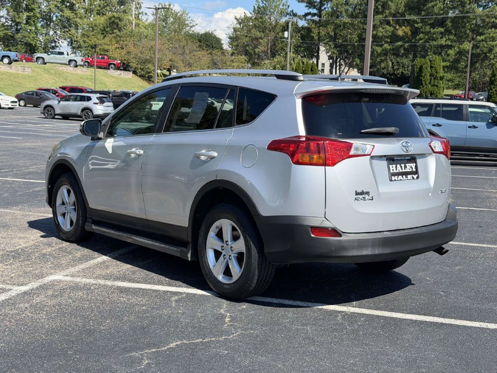 Used 2013 Toyota RAV4 XLE FWD image 20