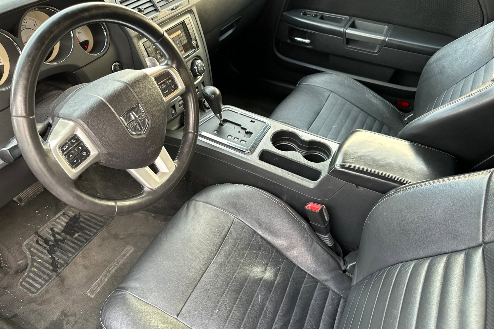 Used 2013 Dodge Challenger R/T image 10