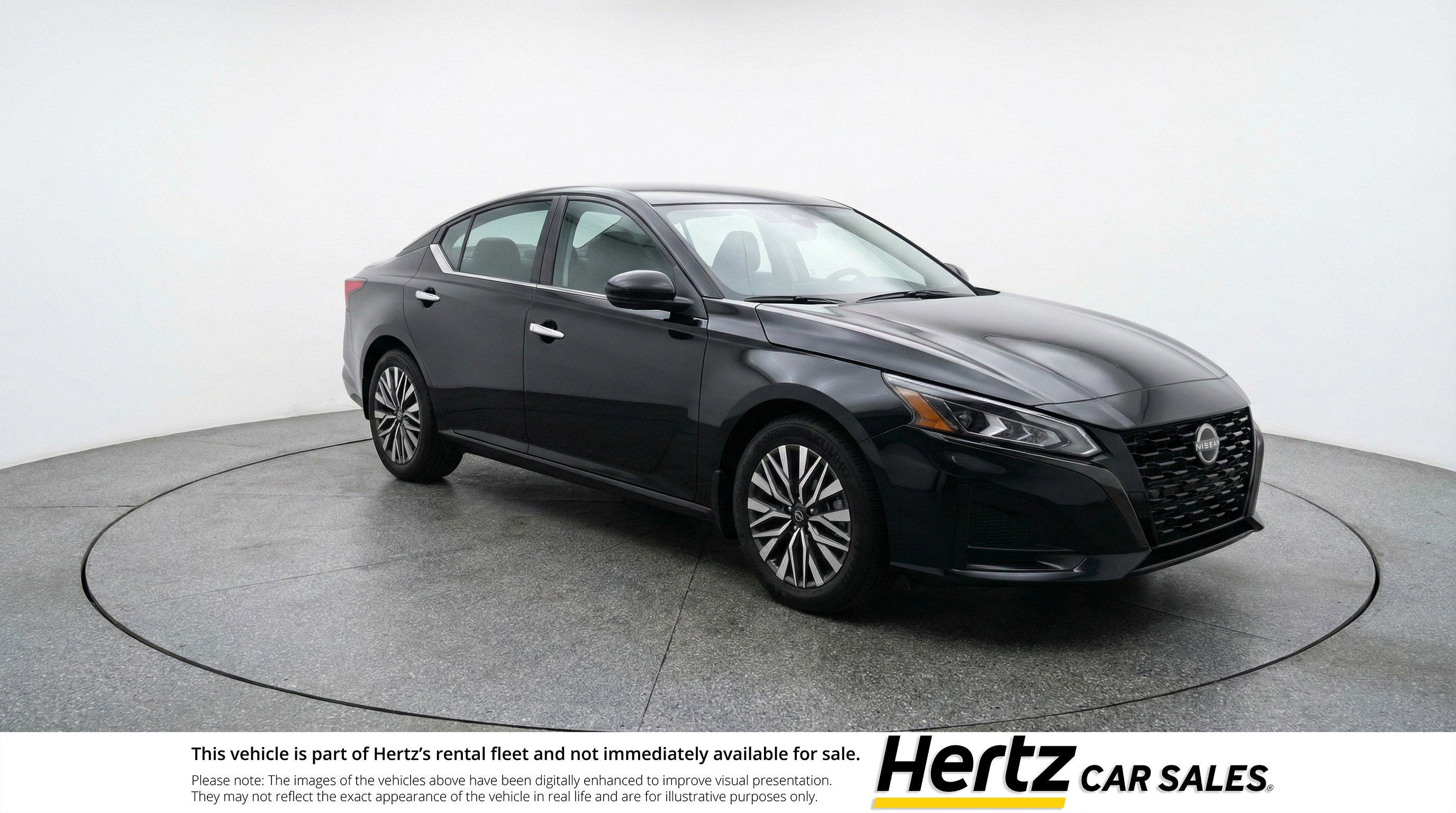 Used 2025 Nissan Altima 2.5 SV image 1