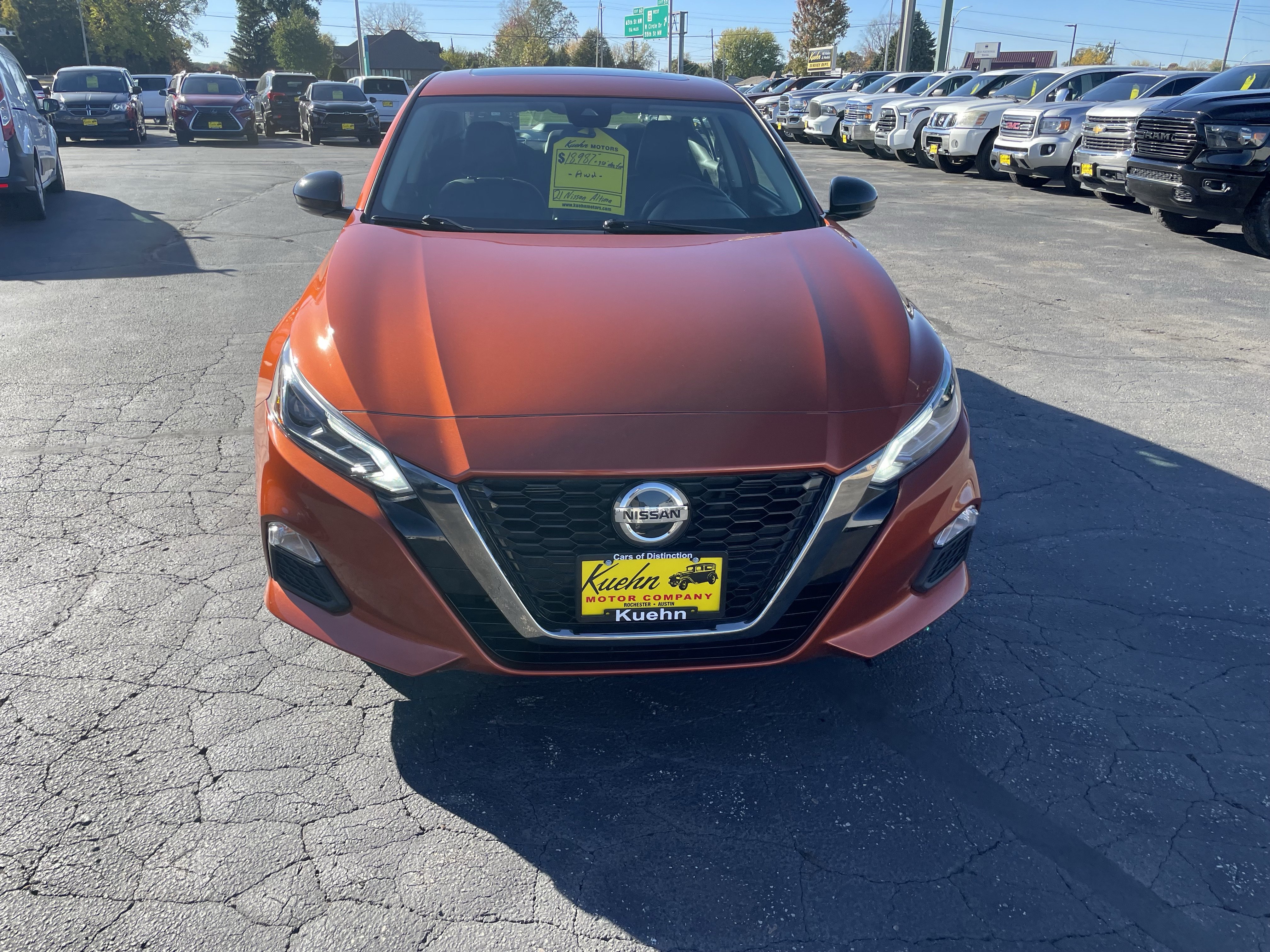Used 2021 Nissan Altima 2.5 SR w/ SR Premium Package AWD/4WD image 3