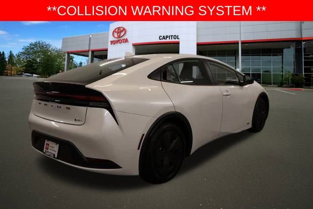 Used 2024 Toyota Prius LE image 4