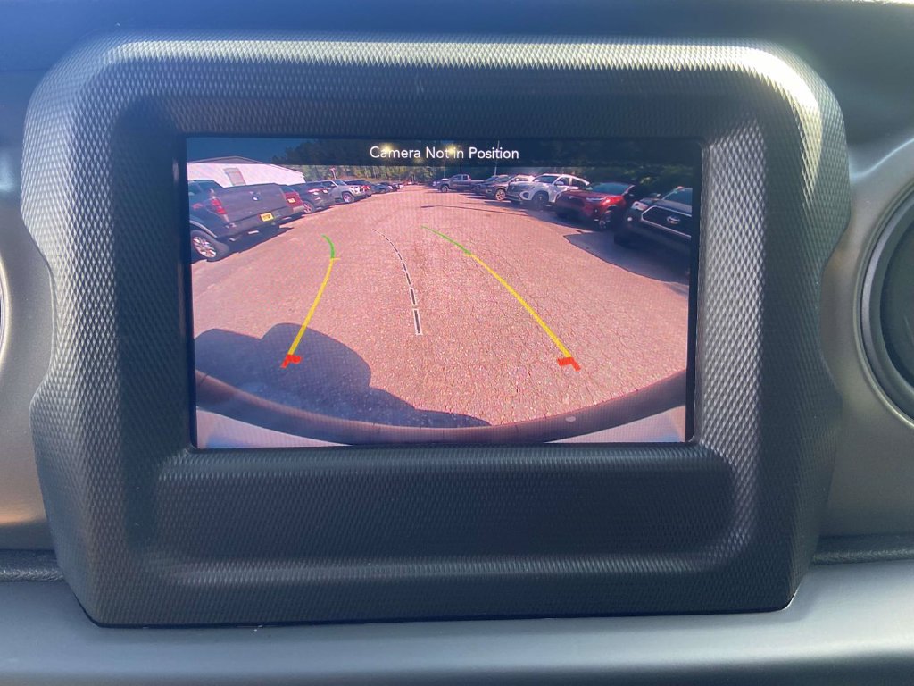 Used 2021 Jeep Wrangler Sport AWD/4WD image 18