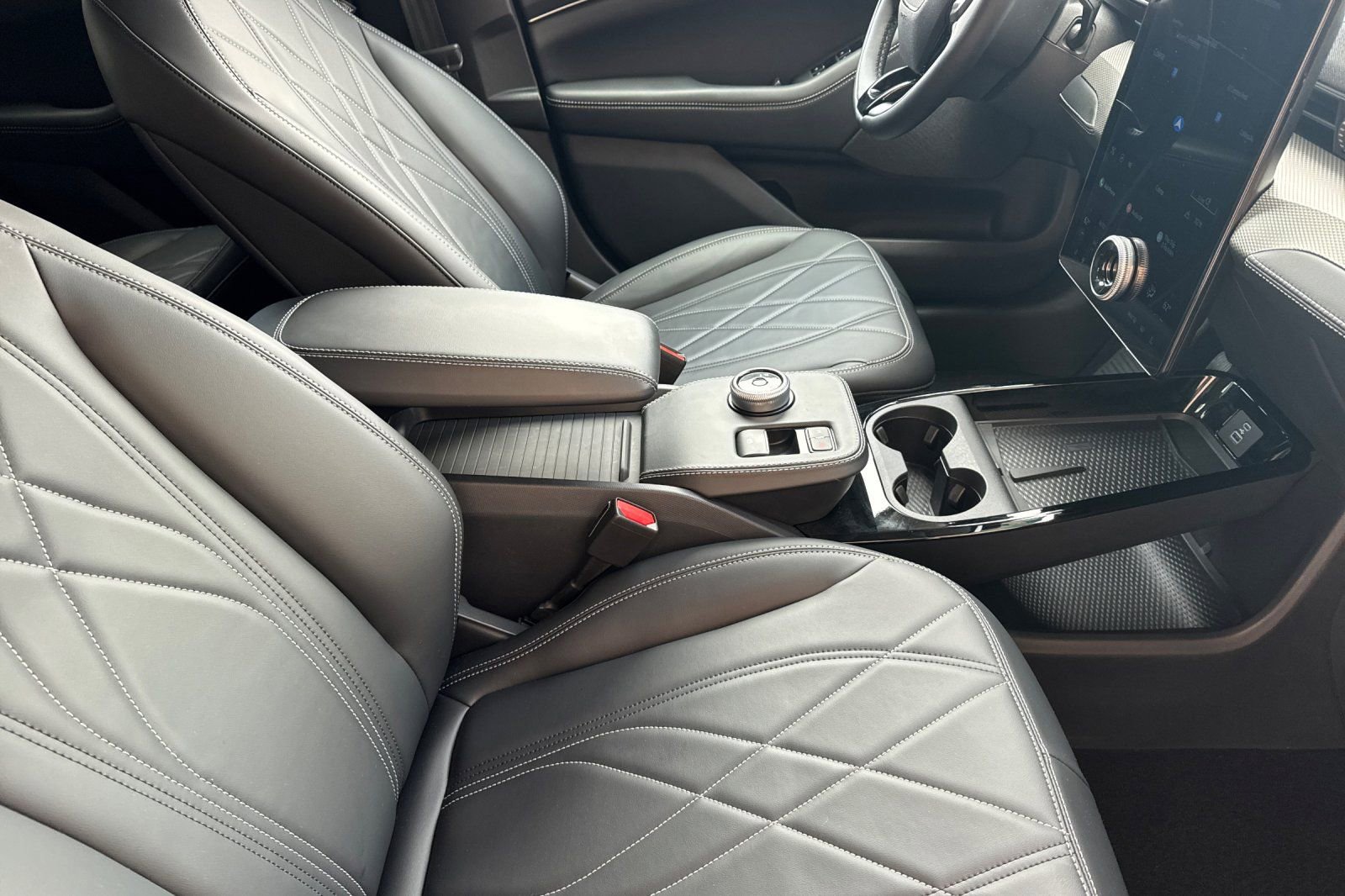 Certified 2023 Ford Mustang Mach-E Select w/ Comfort Package Lite image 17