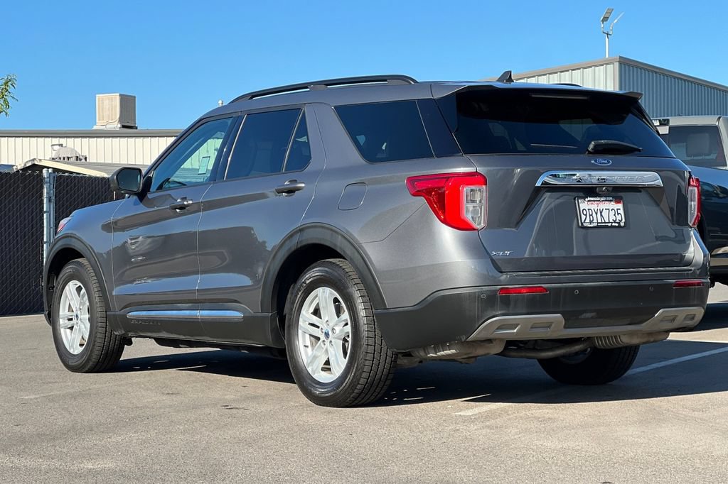 Used 2022 Ford Explorer XLT w/ Equipment Group 202A RWD image 6