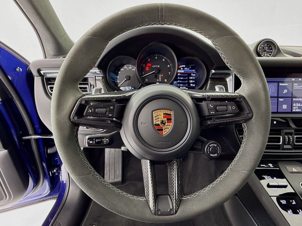 Certified 2024 Porsche Macan GTS image 17