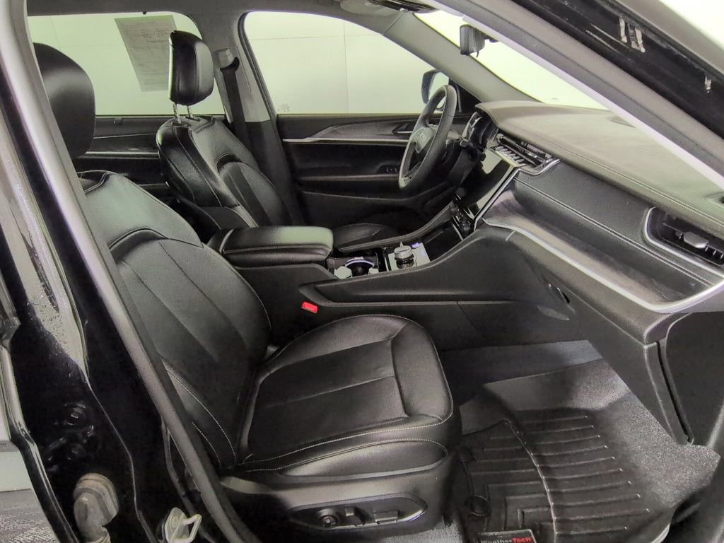 Certified 2023 Jeep Grand Cherokee L Limited w/ Luxury Tech Group II AWD/4WD image 37