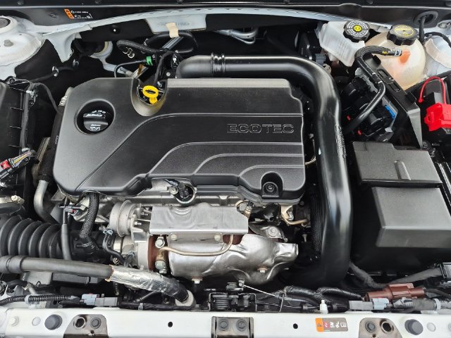 Used 2025 Chevrolet Malibu RS FWD image 31
