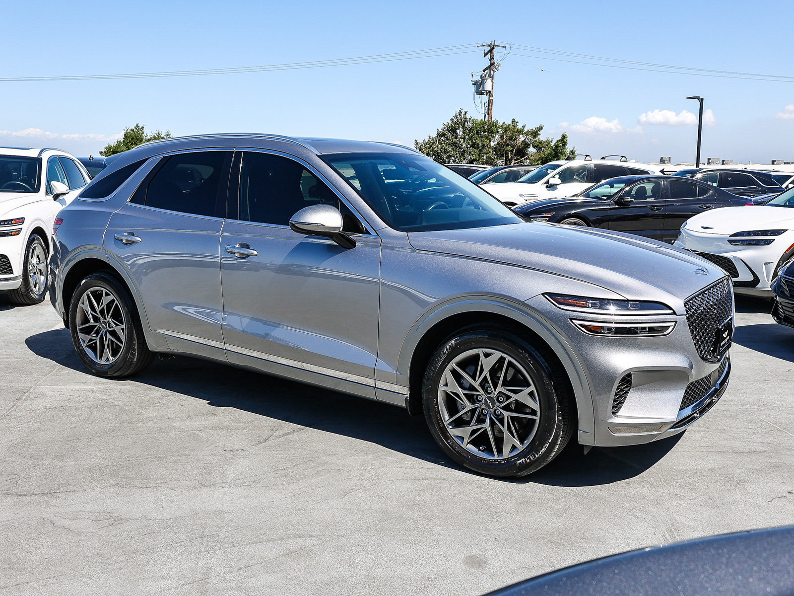 Used 2024 Genesis GV70 2.5T w/ Select Package AWD/4WD image 3