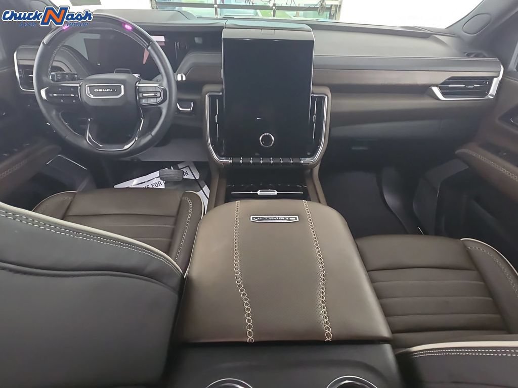 Used 2025 GMC Yukon XL Denali Ultimate AWD/4WD image 26