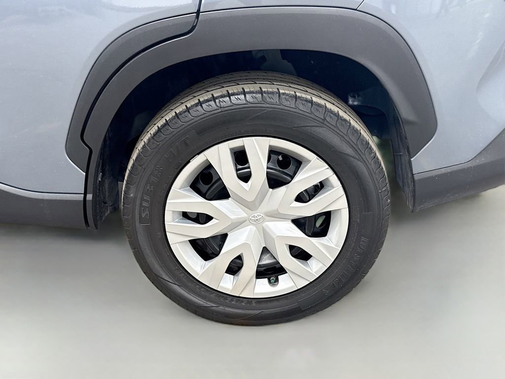 Used 2022 Toyota Corolla Cross L image 42