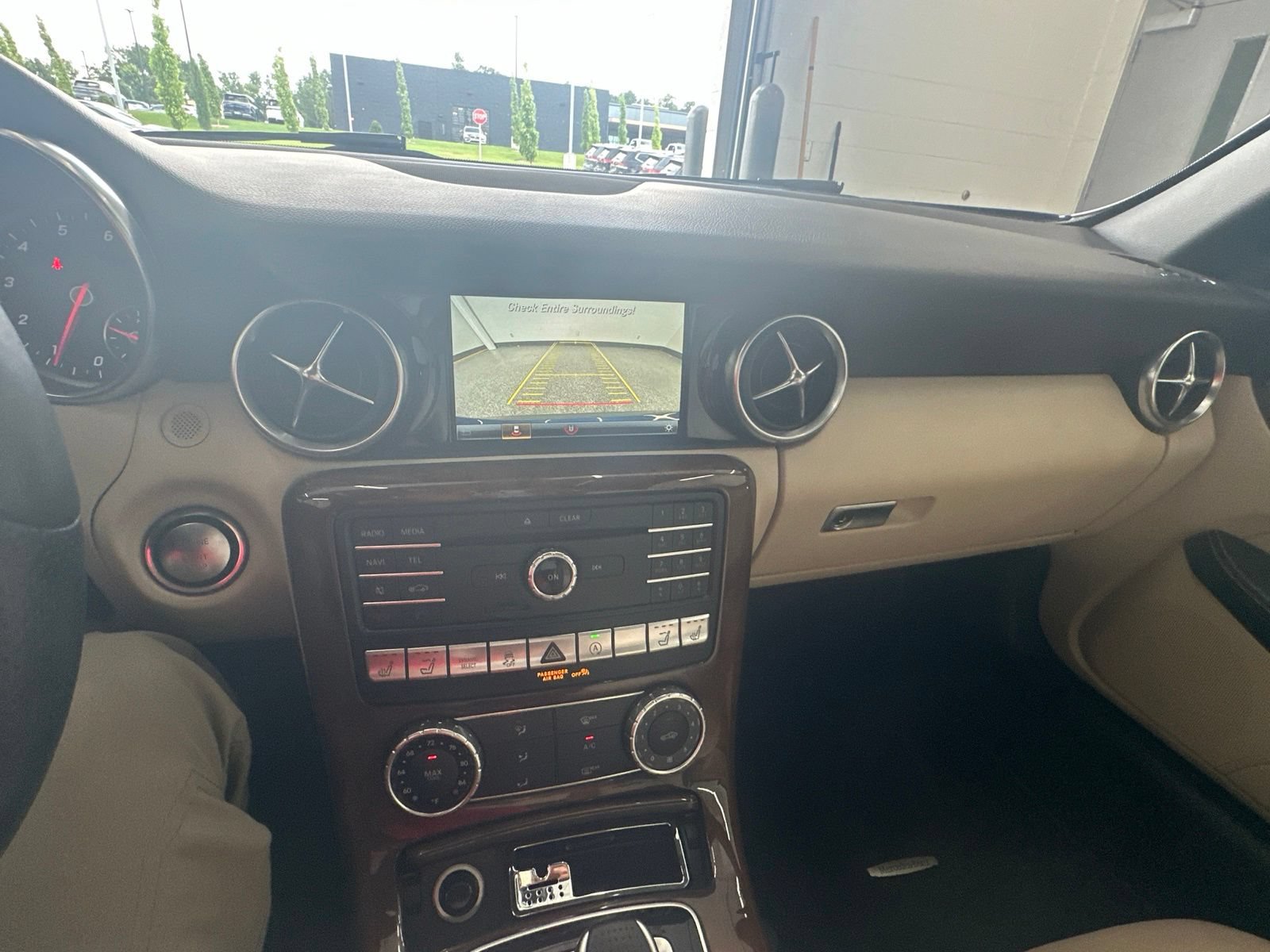 Used 2017 Mercedes-Benz SLC 300 image 19
