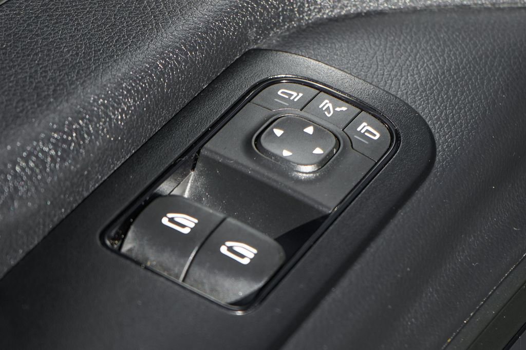 Used 2024 Mercedes-Benz Sprinter 144 Cargo image 21