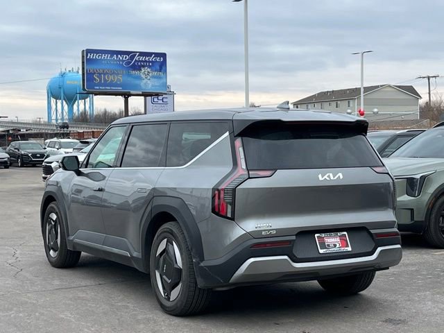 Certified 2024 Kia EV9 Light image 9