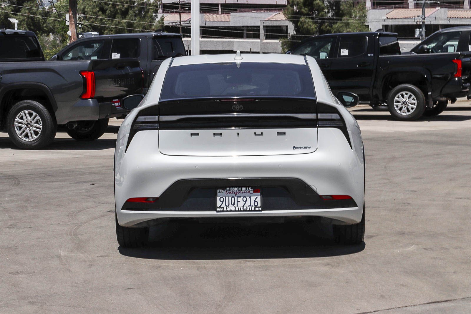 Certified 2025 Toyota Prius Plug-In Hybrid FWD image 6
