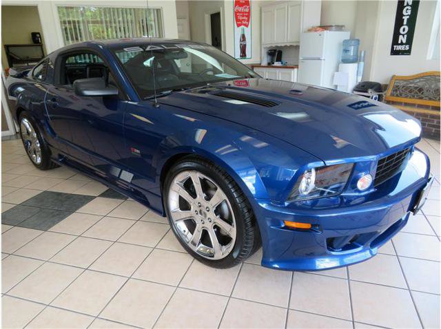 Used 2006 Ford Mustang GT RWD image 16